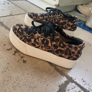 Steve madden leopard platforms
